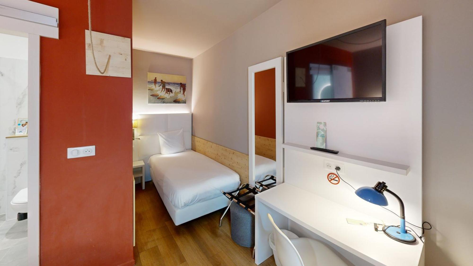 Greet Hotel Lille Gare Flandres - Groupe Accor מראה חיצוני תמונה